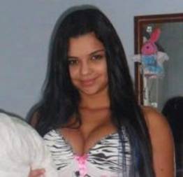 Machucou a buceta da namorada e ela pediu mais